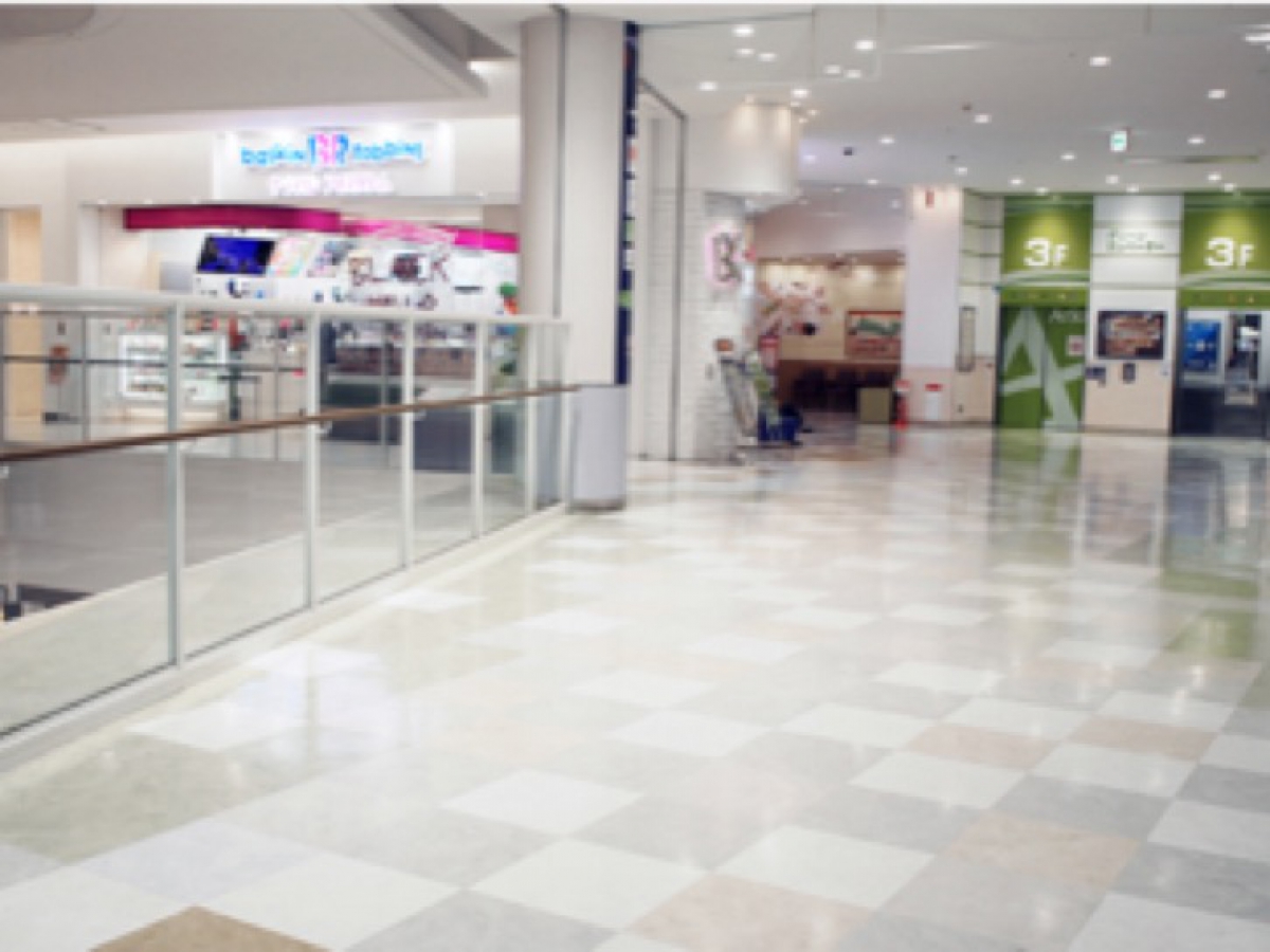 鳳 アリオ鳳 3a イベントスペース space media 全国のoohメディアと最新oohニュースの総合情報サイト